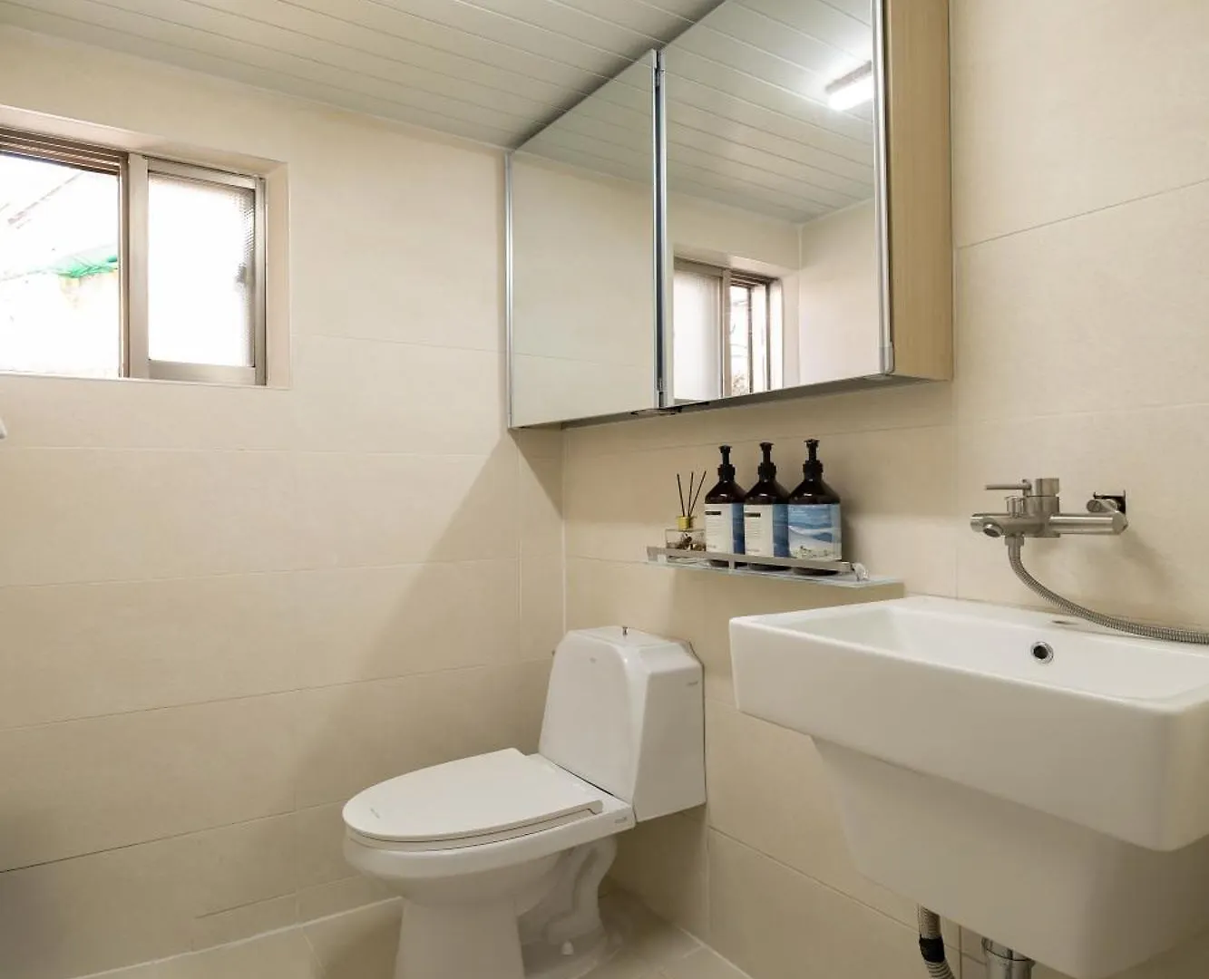 Villa Naroo Stay - Ddp And Jong-Ro Seoul South Korea